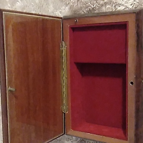 Reuge Italian Jewelry & Music Box - Picture 8 of 14